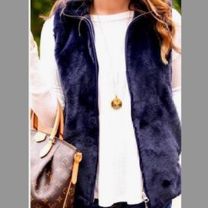 J CREW Fur Vest (DEEP NAVY)